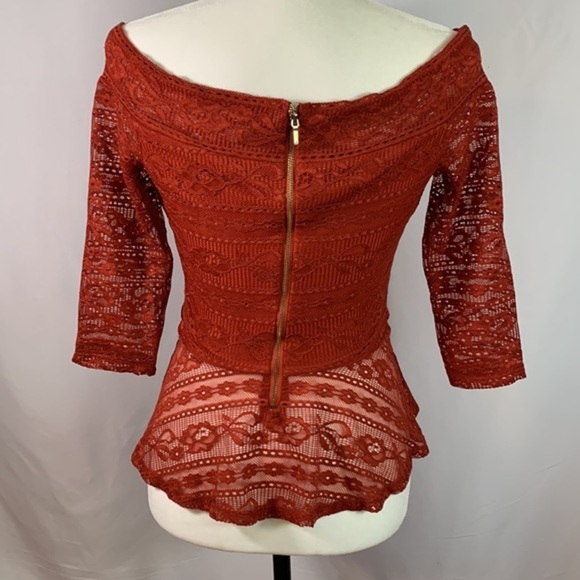 Bebe Orange Lace Floral Design Peplum Quarter Sleeve Top - Picture 4 of 6